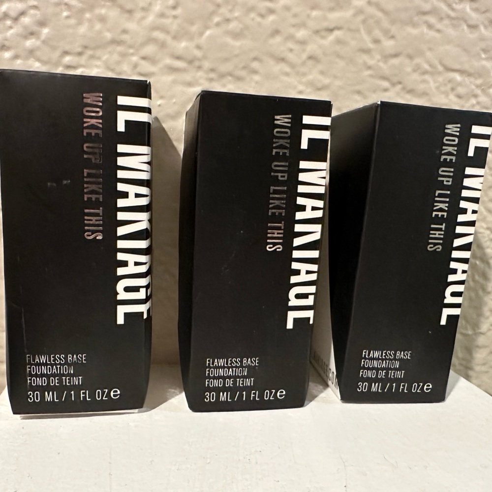 IL MAKIAGE “Woke Up Like This Flawless Base Foundation”